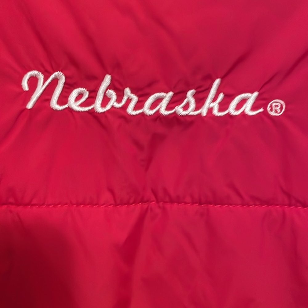 Nebraska Huskers Red Puffer Vest - Medium - Picture 3 of 7